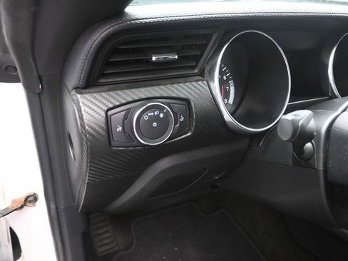 Used 2018 Ford Mustang Coupe RWD image 11