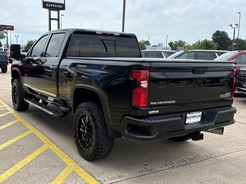 Used 2024 Chevrolet Silverado 2500 High Country AWD/4WD image 10