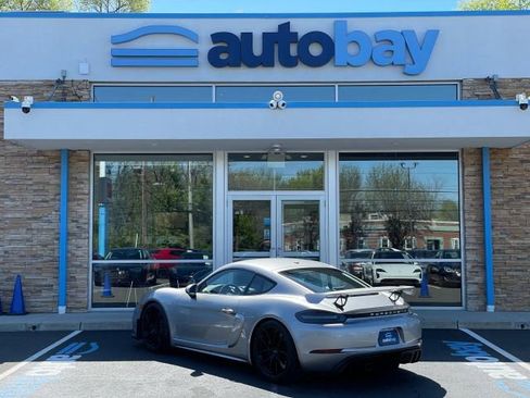 Used 2021 Porsche 718 Cayman GT4 RWD image 9