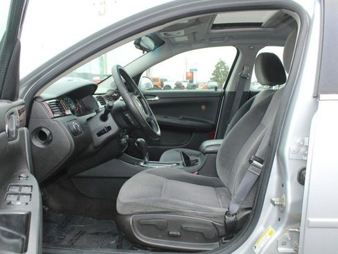 Used 2014 Chevrolet Impala LT w/ LT Sunroof Package image 7