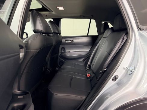 Used 2026 Toyota Corolla Cross XLE w/ Convenience Package FWD image 27
