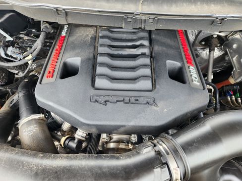Certified 2024 Ford F150 Raptor AWD/4WD image 33