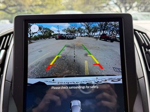 Used 2024 Ford Edge SEL w/ Convenience Package image 14