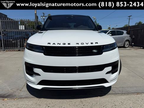 Used 2023 Land Rover Range Rover Sport SE Dynamic AWD/4WD image 2