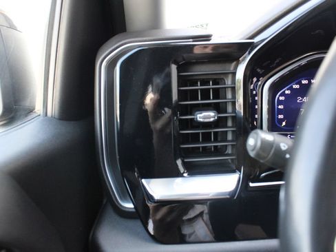 Used 2024 Chevrolet Silverado 1500 RST AWD/4WD image 8