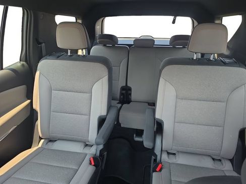 Used 2026 Chevrolet Traverse LT w/ Driver Confidence Package FWD image 15