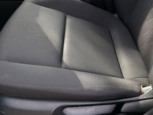 Used 2024 Toyota Corolla LE FWD image 22