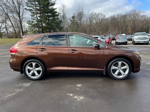 Used 2015 Toyota Venza XLE image 6