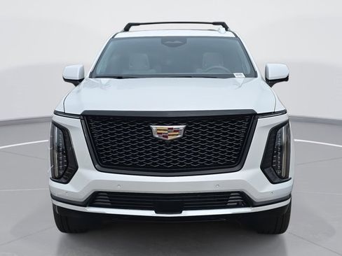 Certified 2025 Cadillac Escalade ESV Sport Platinum image 8