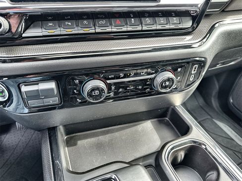 Used 2024 Chevrolet Silverado 1500 ZR2 w/ Technology Package image 27