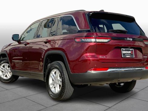Used 2023 Jeep Grand Cherokee Laredo w/ Luxury Tech Group I image 11