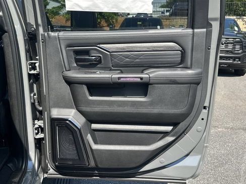 New 2026 RAM 2500 Limited AWD/4WD image 16
