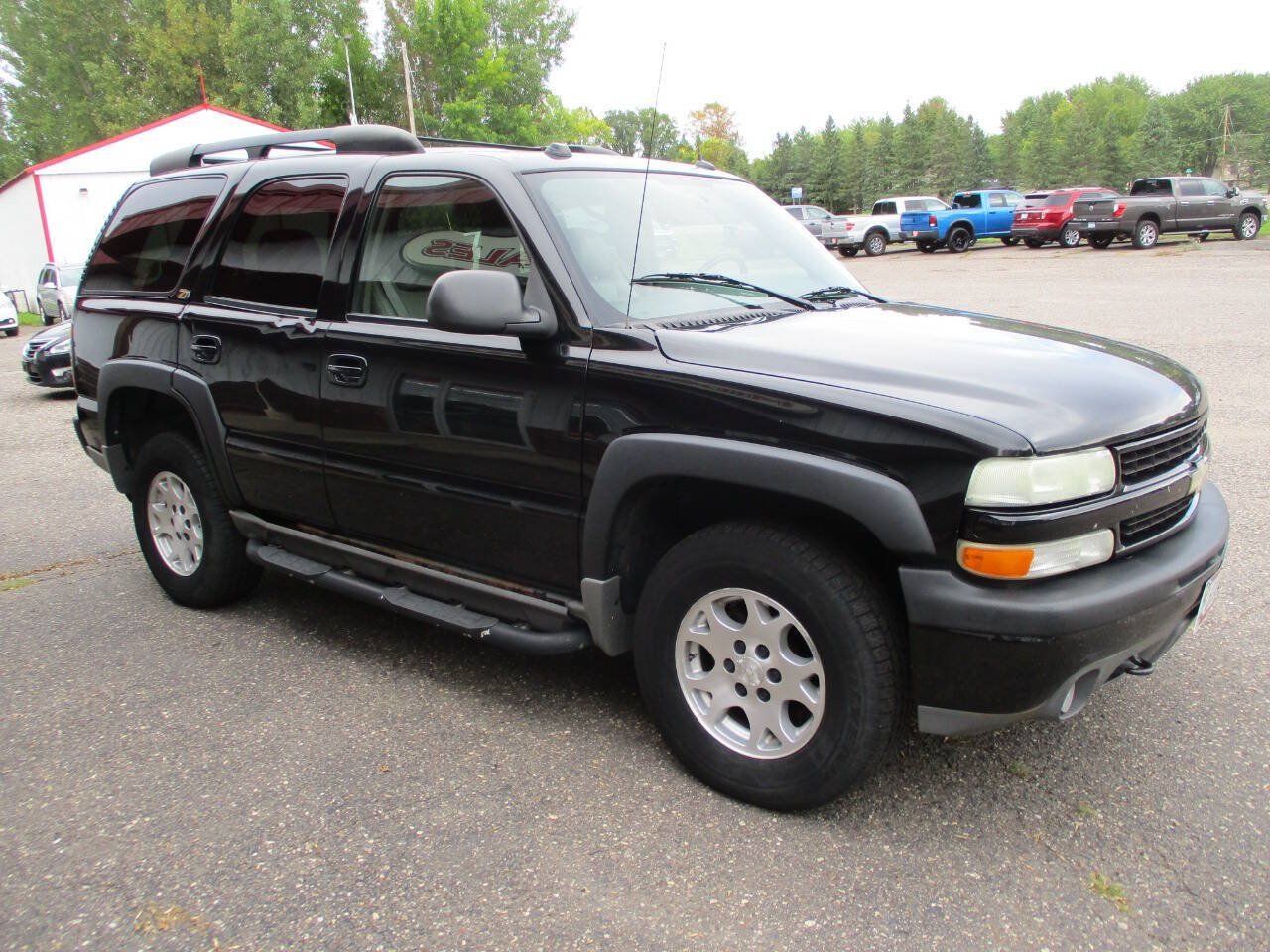 Used 2004 Chevrolet Tahoe Z71 w/ Z71 Preferred Equipment Group AWD/4WD image 11