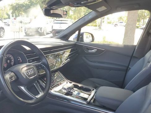 Used 2020 Audi Q7 3.0T Prestige w/ Prestige Package AWD/4WD image 22