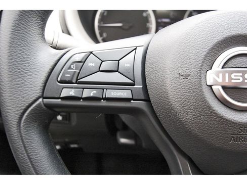 Used 2025 Nissan Kicks Play S FWD image 13