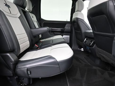 Used 2024 Ford F150 Lightning Platinum AWD/4WD image 22
