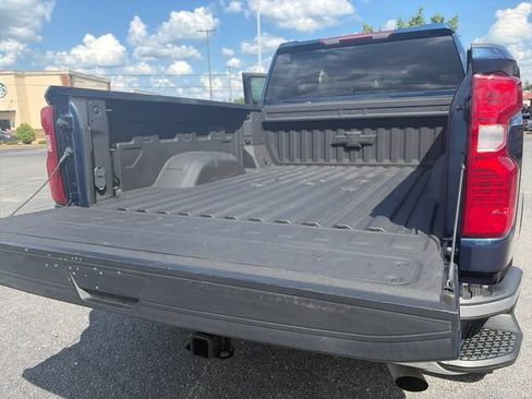 Used 2022 Chevrolet Silverado 2500 LT w/ Convenience Package AWD/4WD image 28