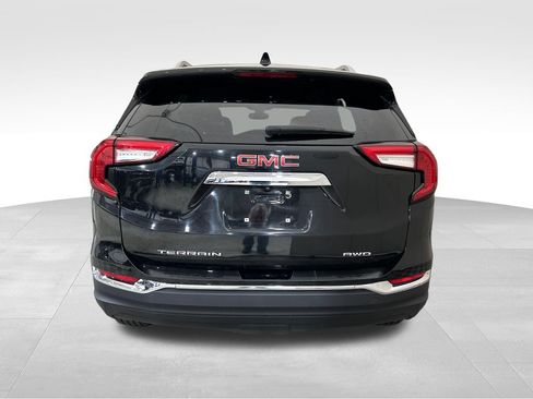 Used 2024 GMC Terrain SLT AWD/4WD image 4