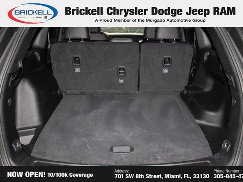 Used 2025 Jeep Grand Cherokee Limited image 9