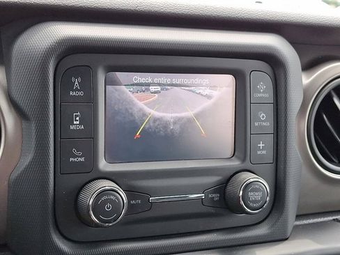 Certified 2020 Jeep Wrangler Unlimited Sport image 21