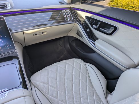 Certified 2022 Mercedes-Benz S 580 4MATIC Sedan image 22