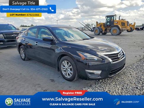 Used 2015 Nissan Altima 2.5 S w/ Sport Value Package FWD image 5