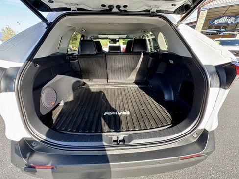 Used 2019 Toyota RAV4 XLE Premium w/ Advanced Technology Package AWD/4WD image 6