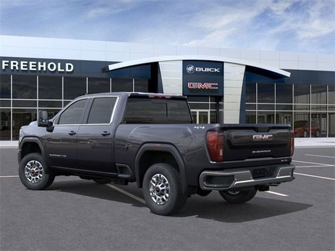 New 2026 GMC Sierra 2500 SLE image 3