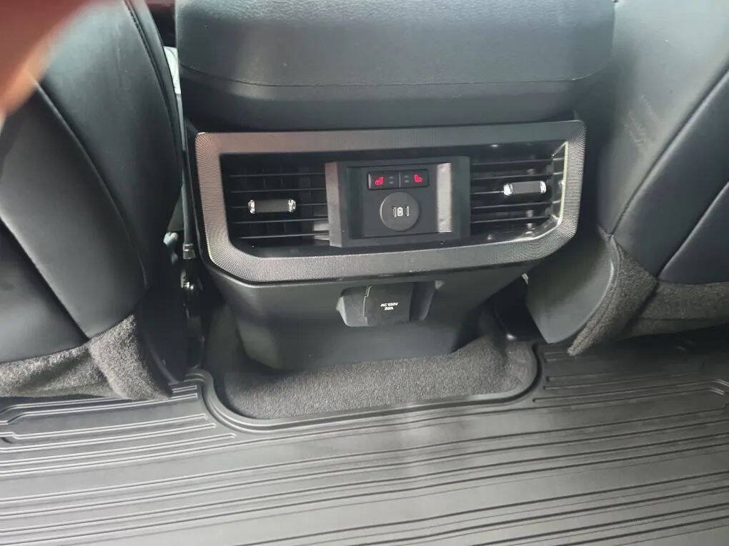 Used 2026 Ford F350 Platinum AWD/4WD image 19