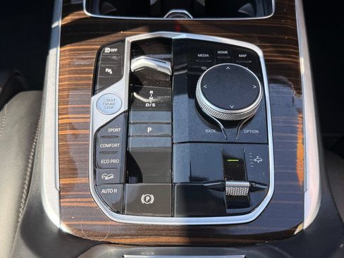 Used 2026 BMW X7 xDrive40i AWD/4WD image 46