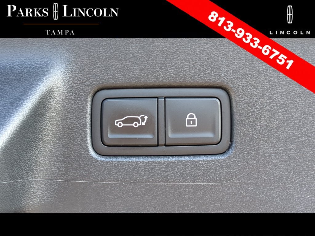 Used 2024 Hyundai Santa Fe Limited FWD image 9