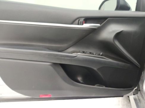 Used 2023 Toyota Camry LE image 11