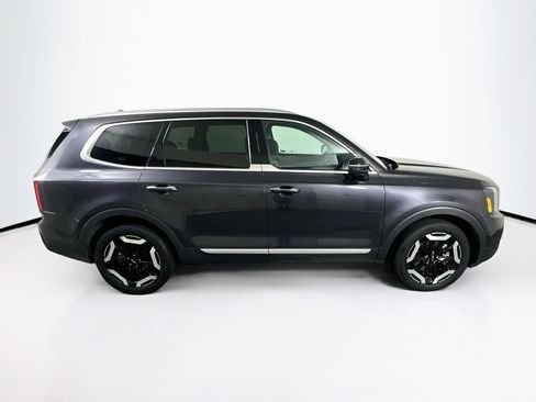 Used 2025 Kia Telluride S FWD image 10