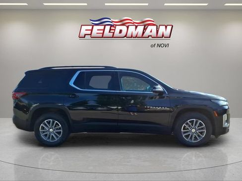Used 2023 Chevrolet Traverse LT FWD image 7