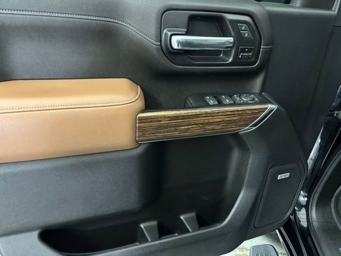 Used 2020 Chevrolet Silverado 2500 High Country w/ Z71 Off-Road Package image 12