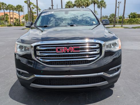 Used 2019 GMC Acadia SLT FWD image 8