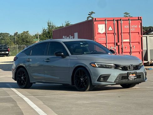 Used 2022 Honda Civic Sport image 8