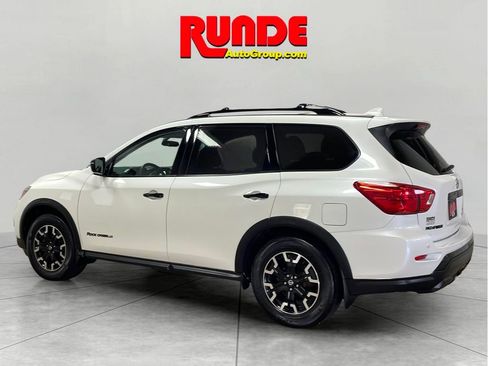 Used 2020 Nissan Pathfinder SV image 4