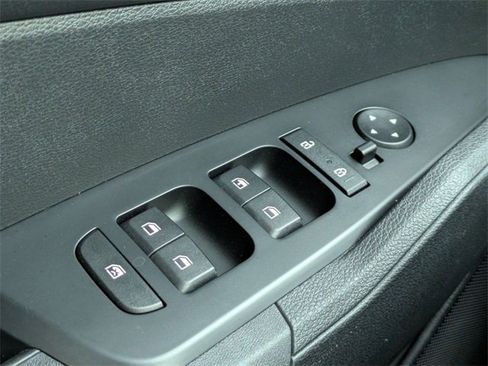 Used 2025 Kia Sportage LX image 23