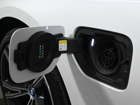 Certified 2023 BMW 330e xDrive w/ Driving Assistance Package image 15