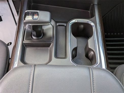 Used 2024 GMC Sierra 1500 Elevation w/ Preferred Package image 20