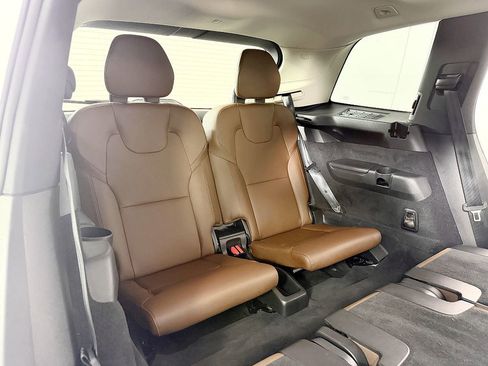 Used 2019 Volvo XC90 T6 Momentum w/ Advanced Package image 40