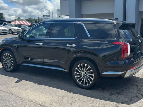 Used 2023 Hyundai Palisade Calligraphy AWD/4WD image 4