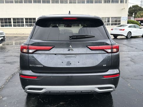 Used 2024 Mitsubishi Outlander SE FWD image 4
