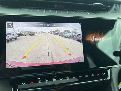 New 2026 Jeep Grand Cherokee Limited image 15