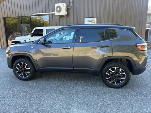 Used 2021 Jeep Compass Trailhawk image 8