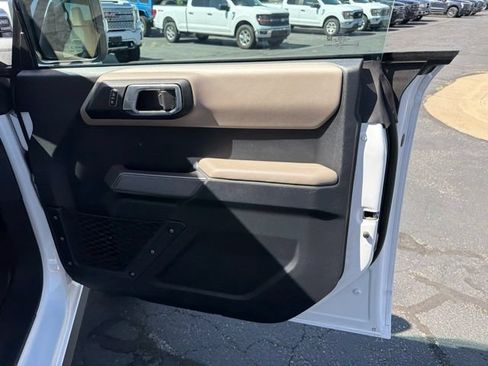 Used 2022 Ford Bronco Wildtrak AWD/4WD image 33