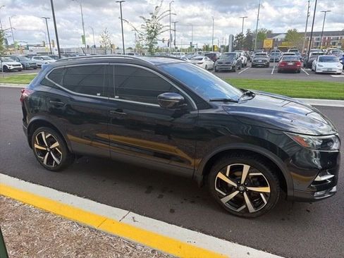 Used 2021 Nissan Rogue Sport SL w/ Premium Package AWD/4WD image 17
