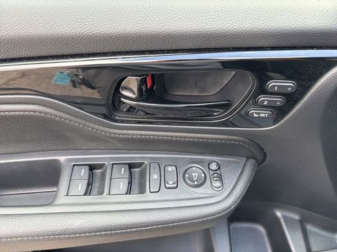 Used 2024 Honda Odyssey Elite image 18