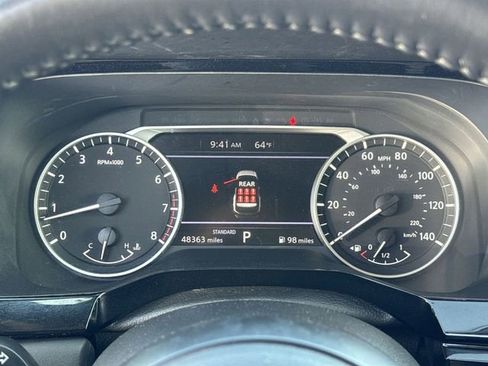 Used 2024 Nissan Pathfinder SV FWD image 15
